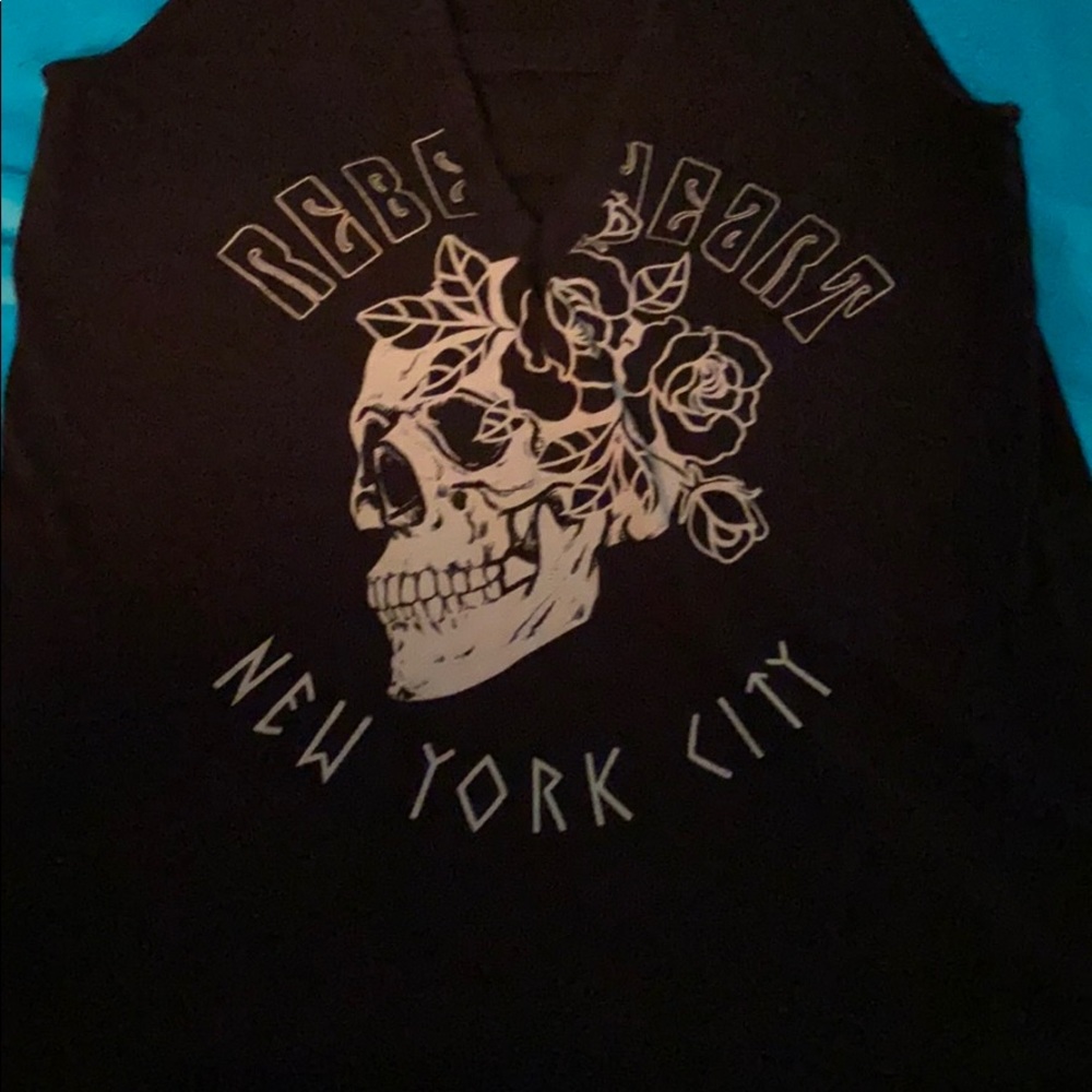 Black tank top with skull design